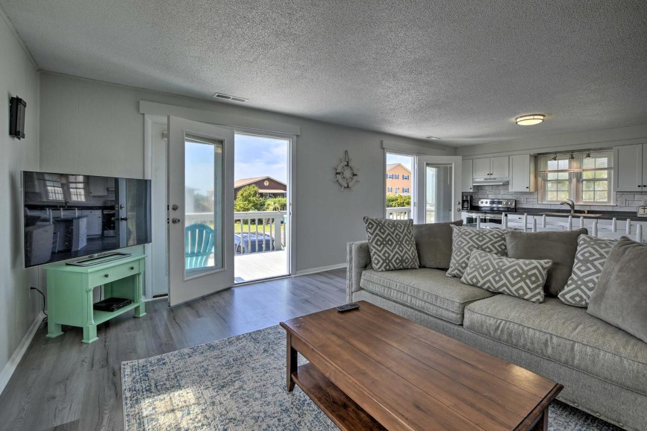 Oak Island Beach Abode With Deck Walk To Shore! Eksteriør billede